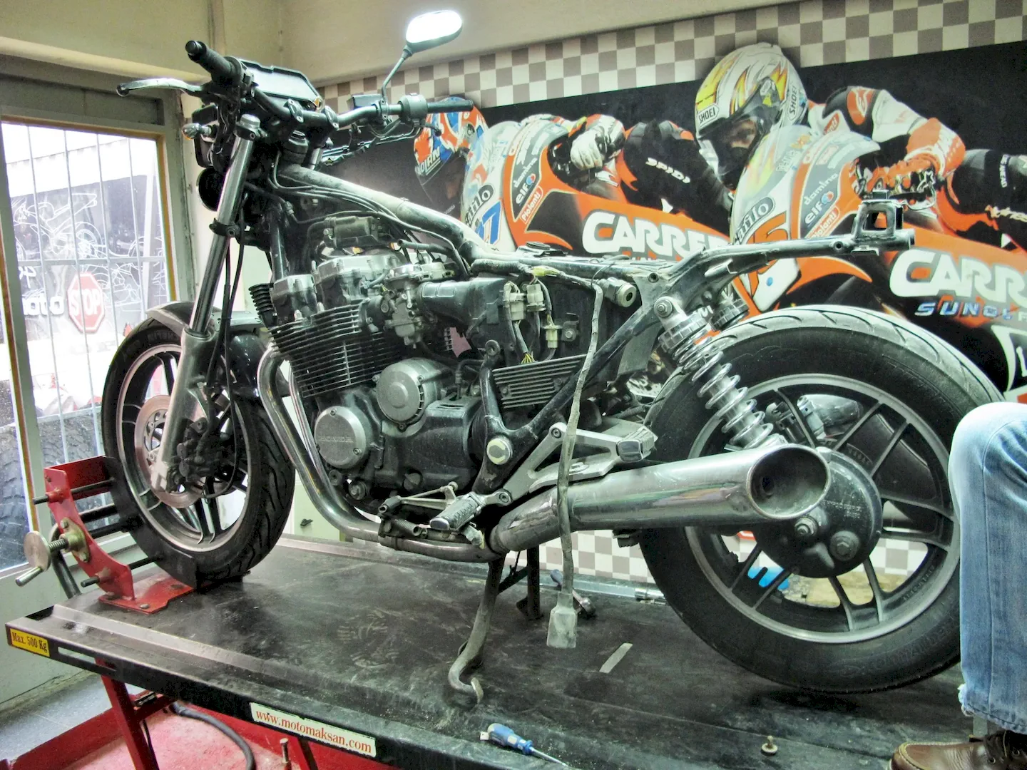 Café racer özellikler ve değişiklikler